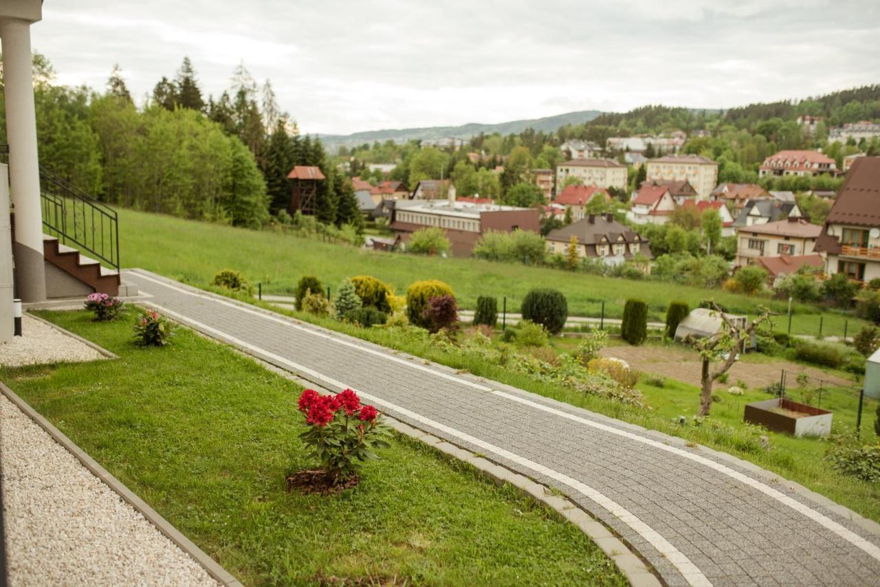 Apartament Sloneczna Rapsodia - Blisko Parku Zdrojowego - Piekny Widok - Ogrod - Taras Rabka Luaran gambar